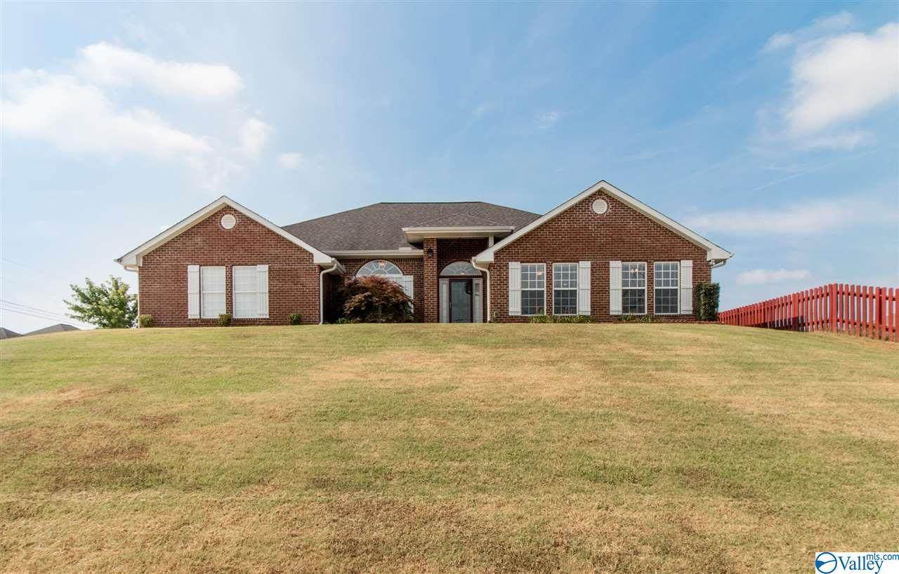 100 Pine Landing Drive - Photo 1