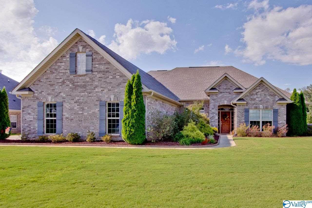 4811 Pinebrook Court - Photo 1