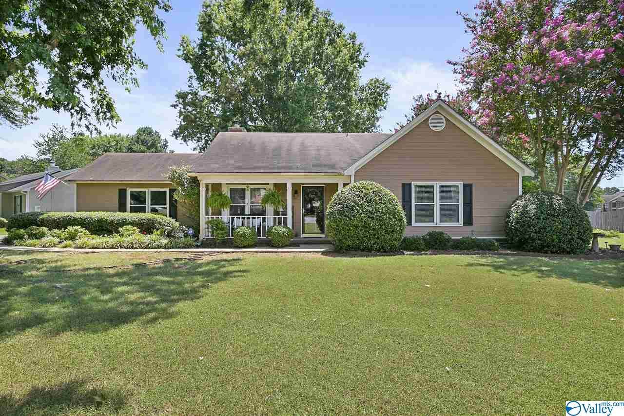 115 Violet Drive - Photo 1