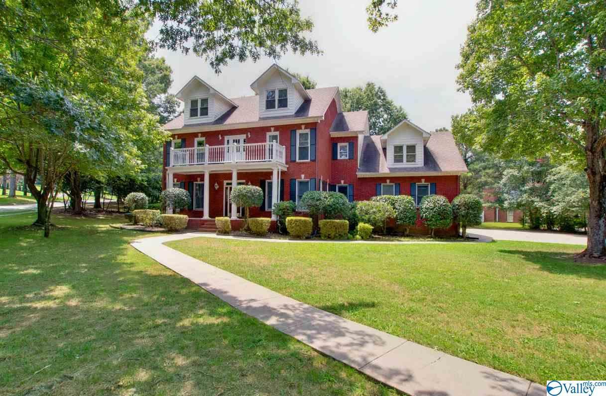 2726 Treyburne Lane - Photo 1