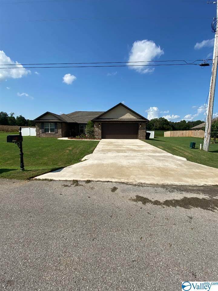 19445 Grassy Meadow Lane - Photo 1