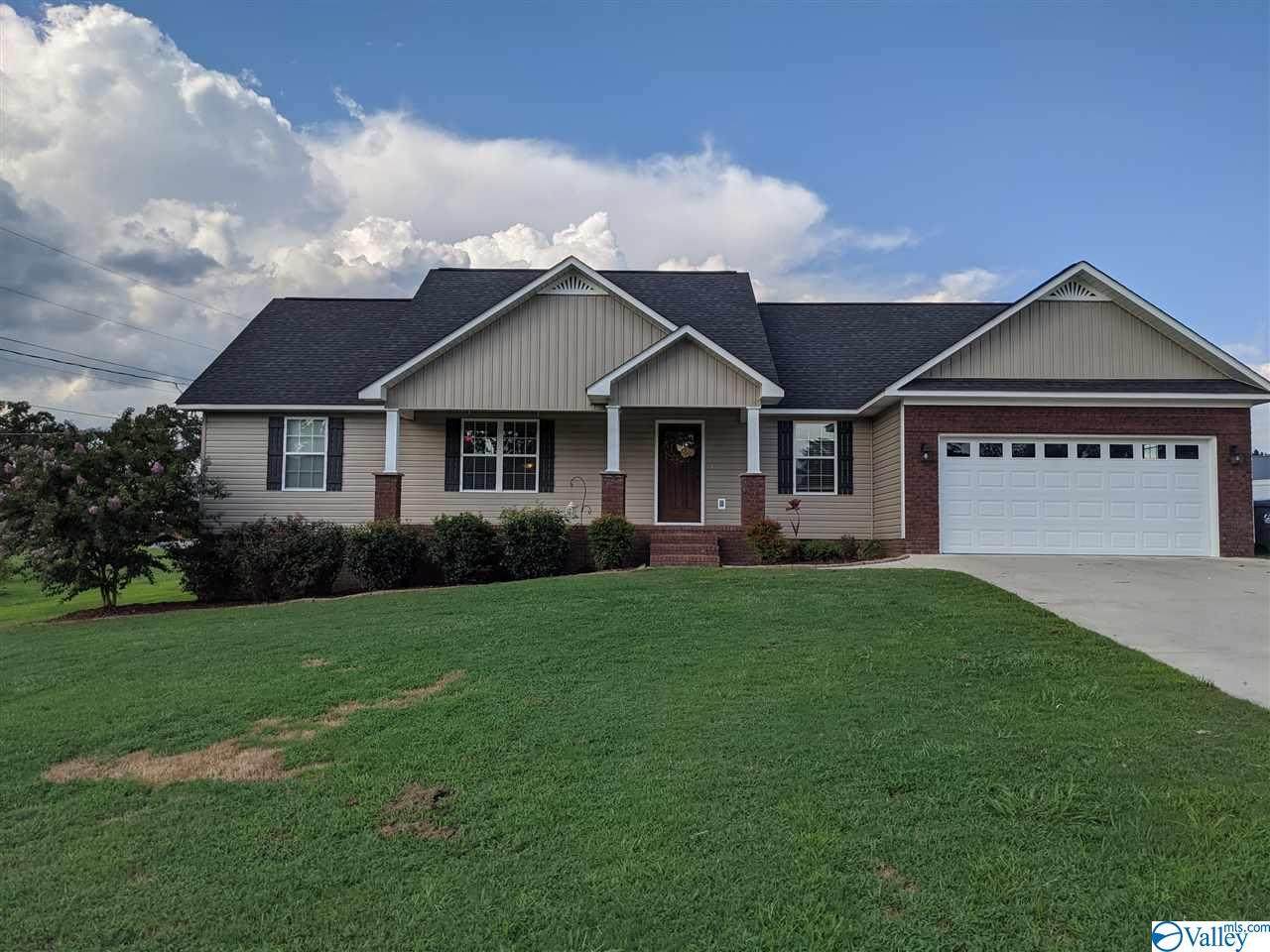 725 Rabbittown Road - Photo 1