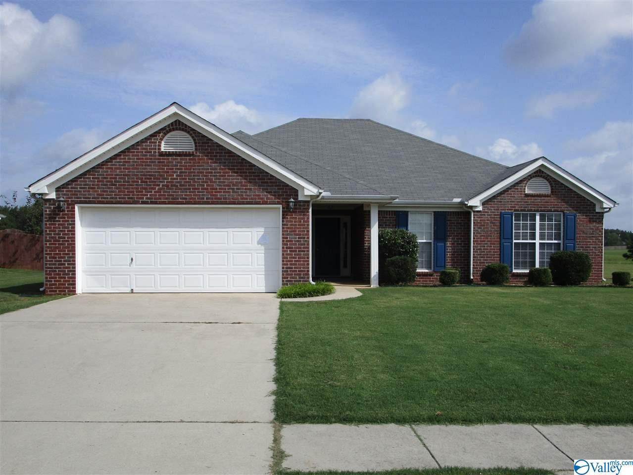 112 Tottenham Way - Photo 1