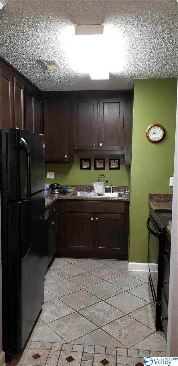 2009 Colony Drive - Photo 1
