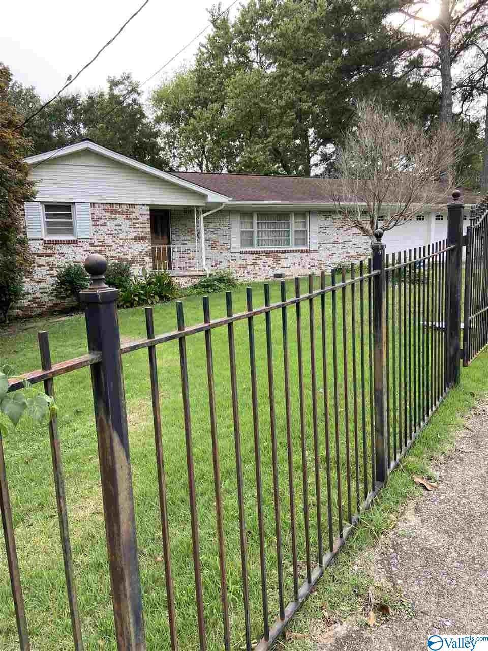 108 Carlton Place - Photo 1