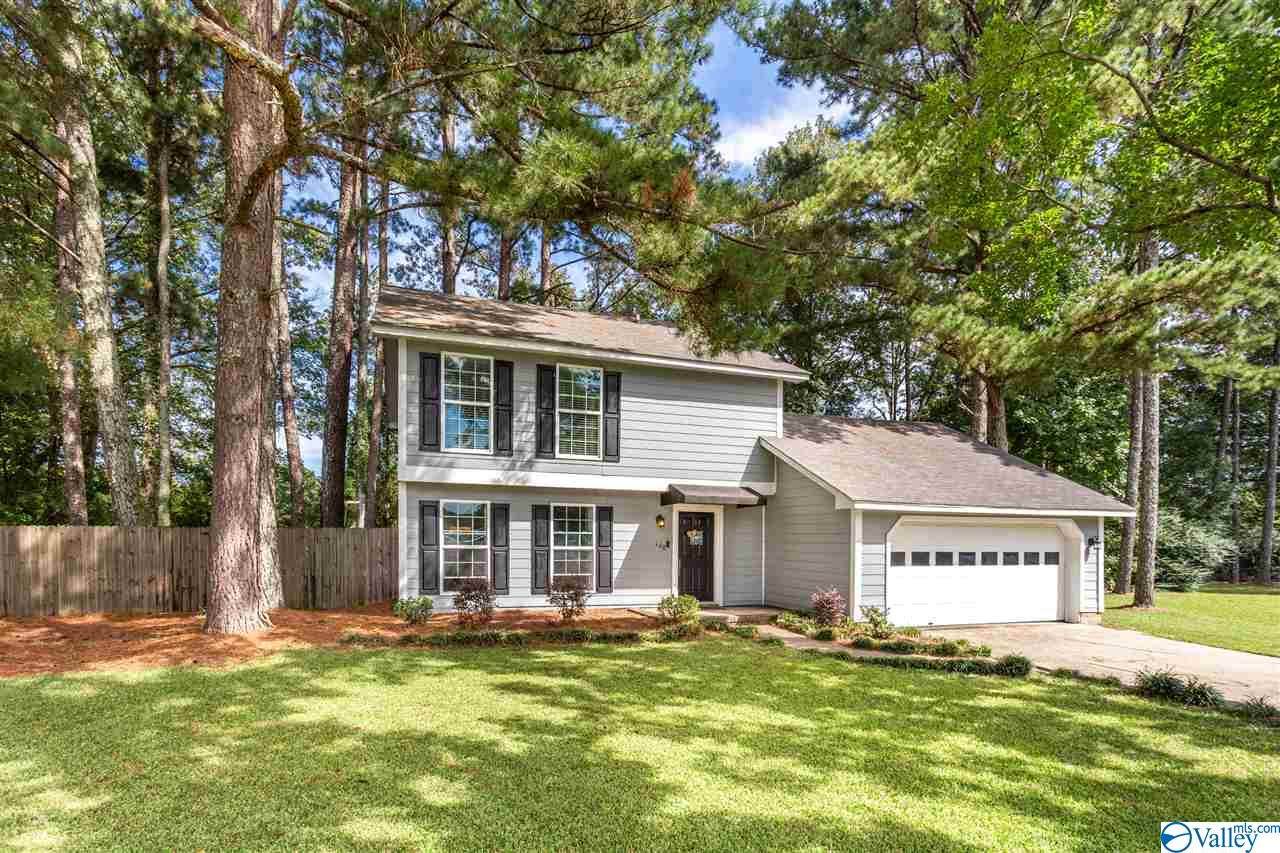 108 Oxford Place - Photo 1