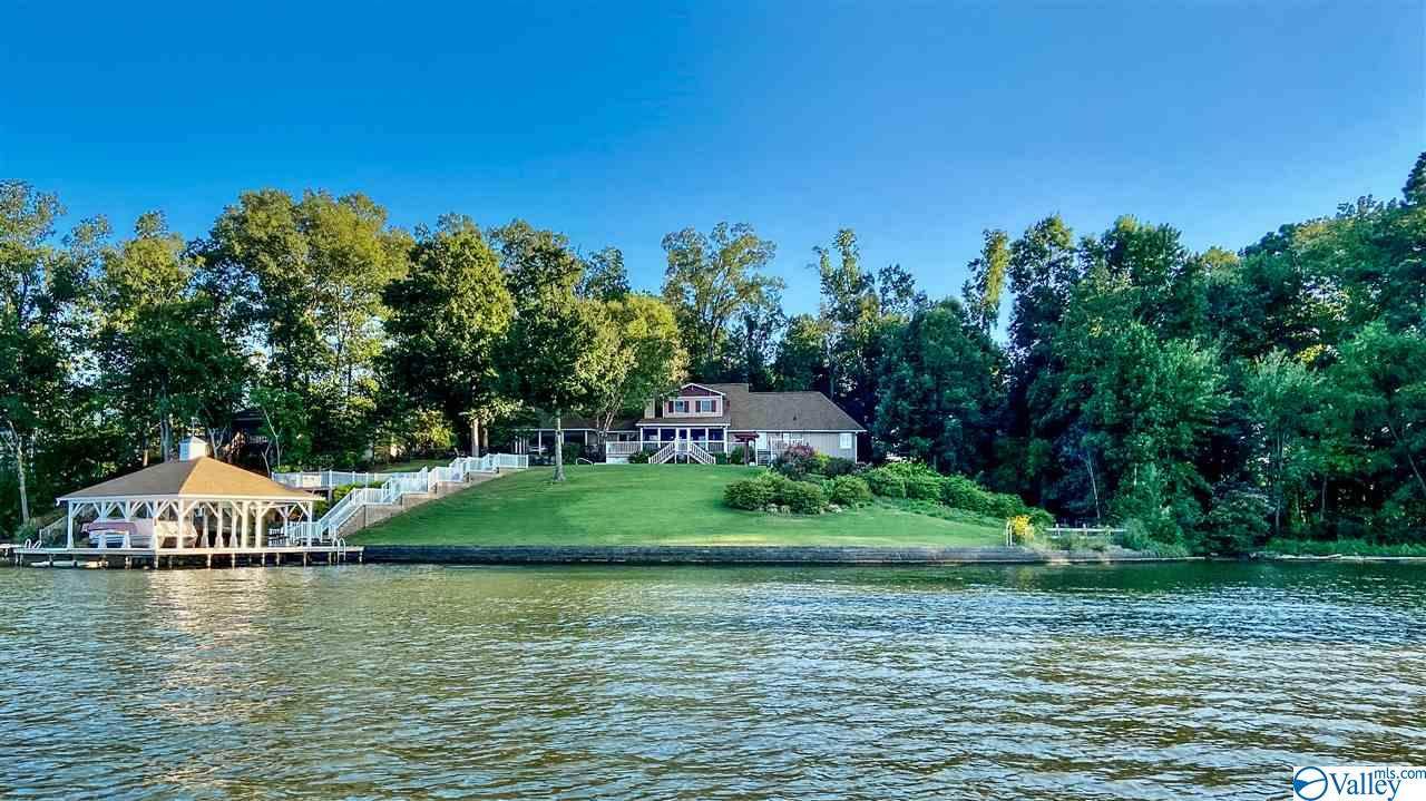 901 County Road 526 - Photo 1
