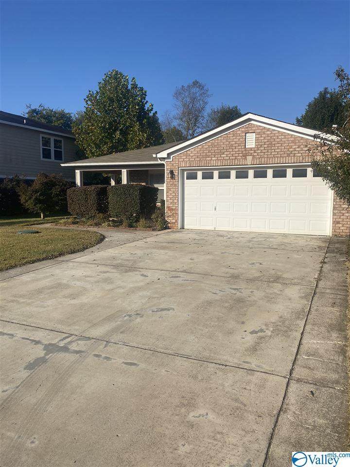 406 Jasmine Drive - Photo 1