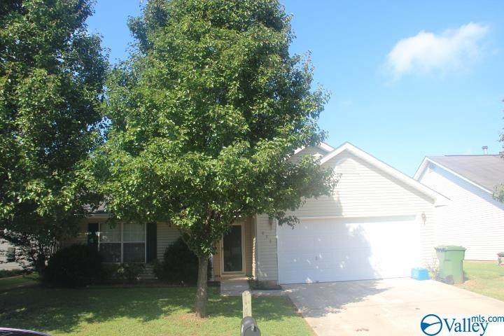 211 Sandywood Court - Photo 1