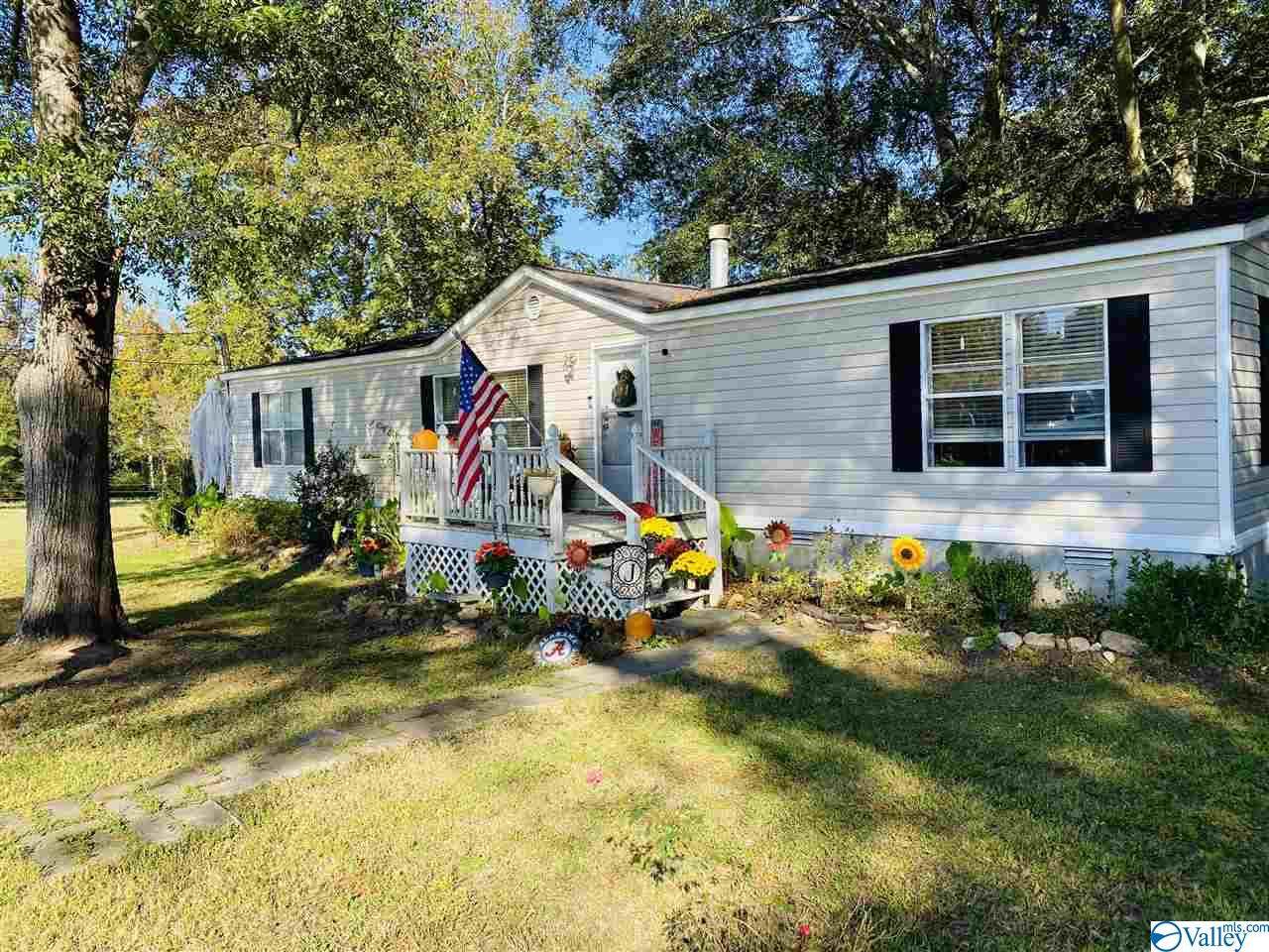 412 Hard Road - Photo 1