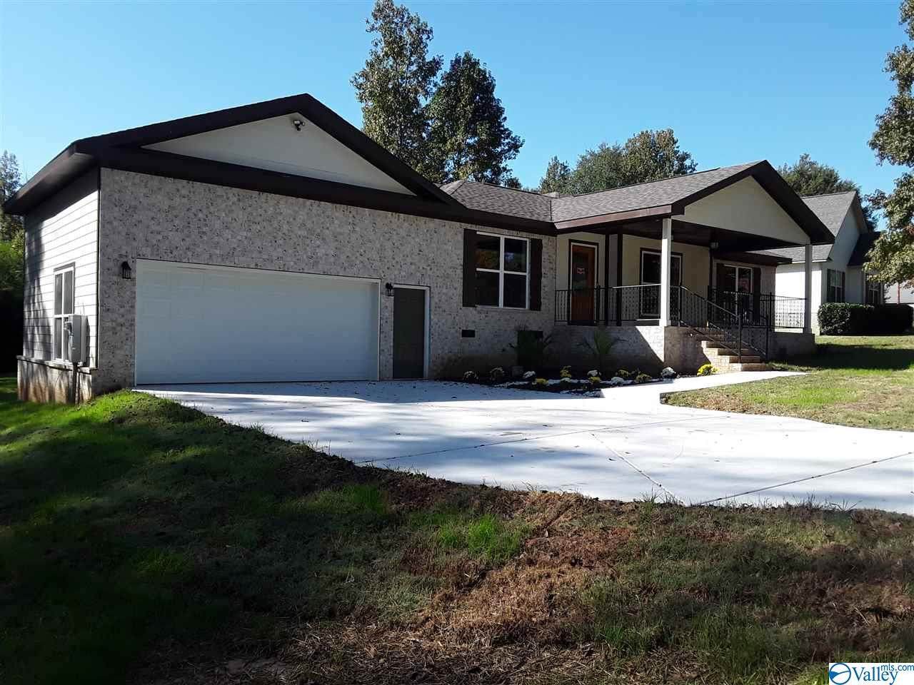 233 Carlin Street - Photo 1