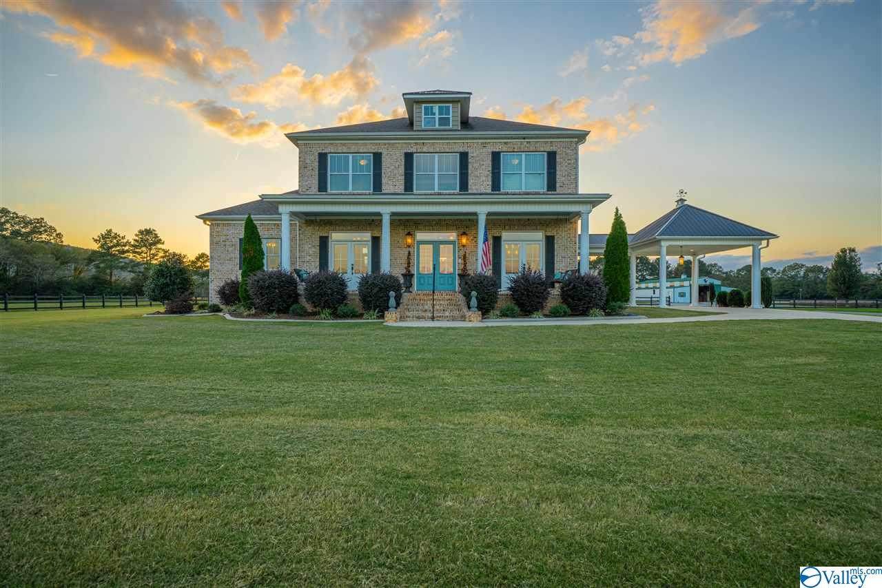 272 Maple Road - Photo 1