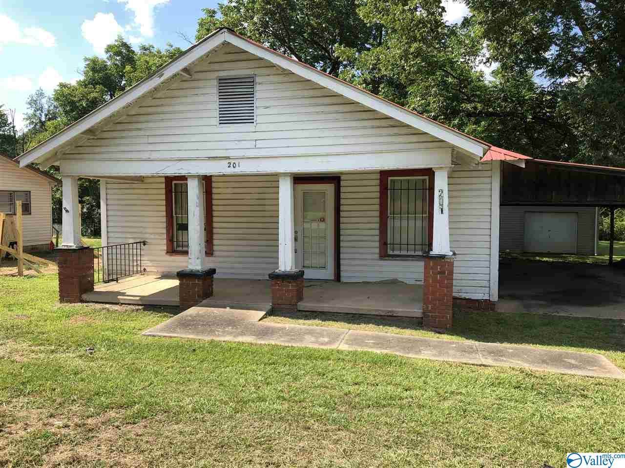 201 Greenleaf Street - Photo 1