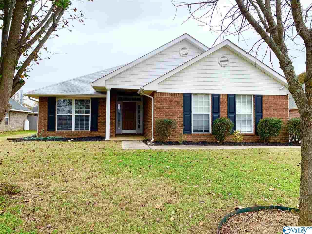 114 Amsterdam Place - Photo 1