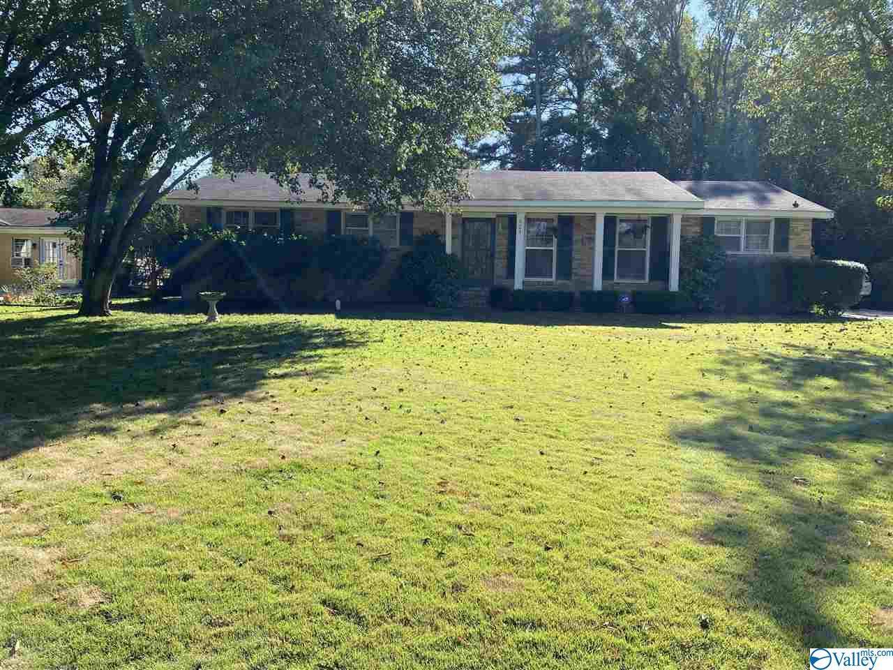 521 Harolds Drive - Photo 1