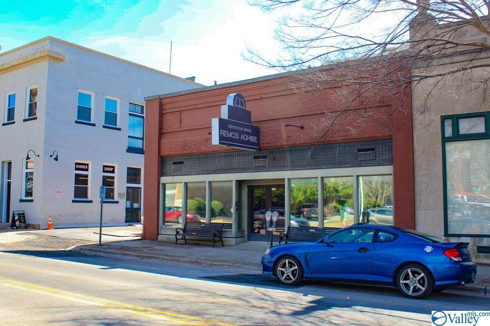 113 Clinton Avenue - Photo 1