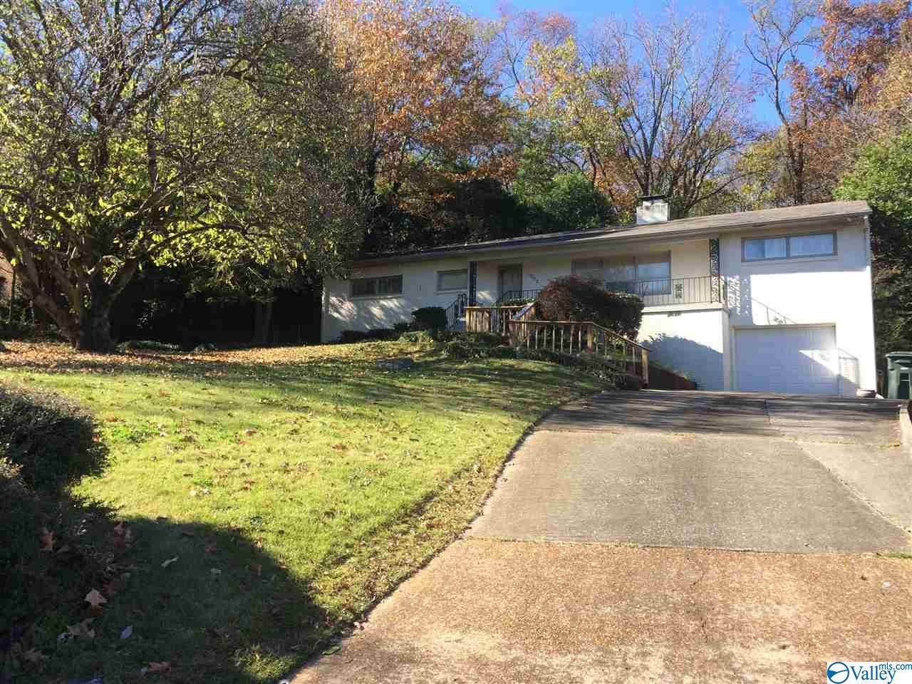 4022 Heatherhill Drive - Photo 1