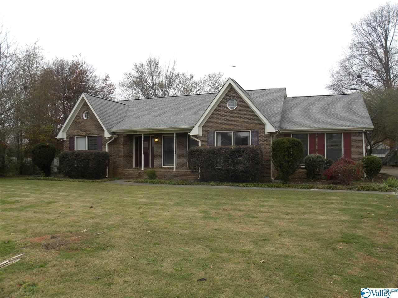 102 Pam Circle - Photo 1