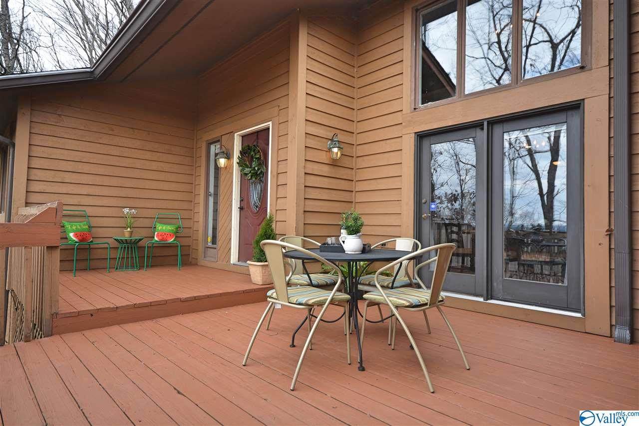 115 Noble Drive - Photo 1