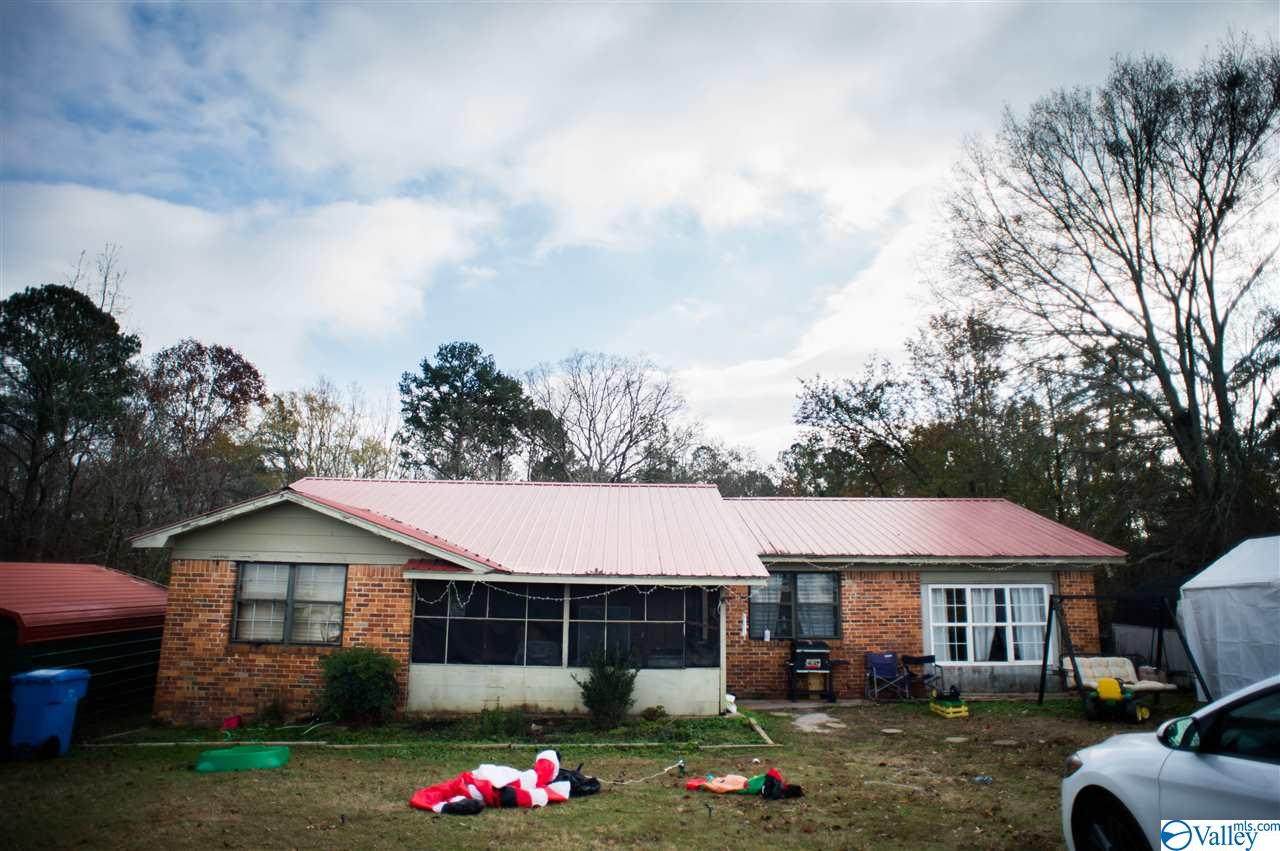 1600 Woodview Drive - Photo 1
