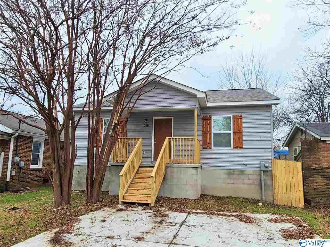 218 Ward Avenue - Photo 1