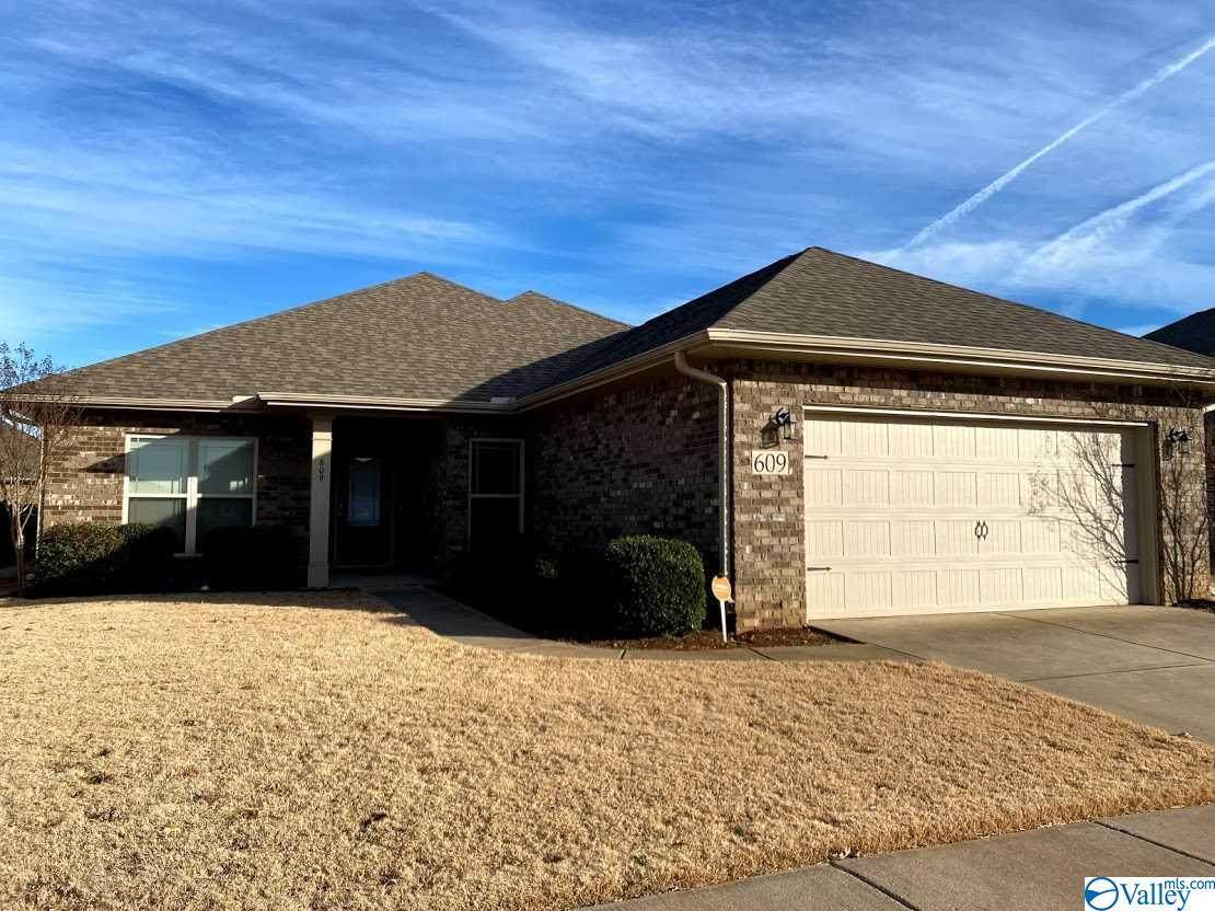 609 Willow Shoals Drive - Photo 1