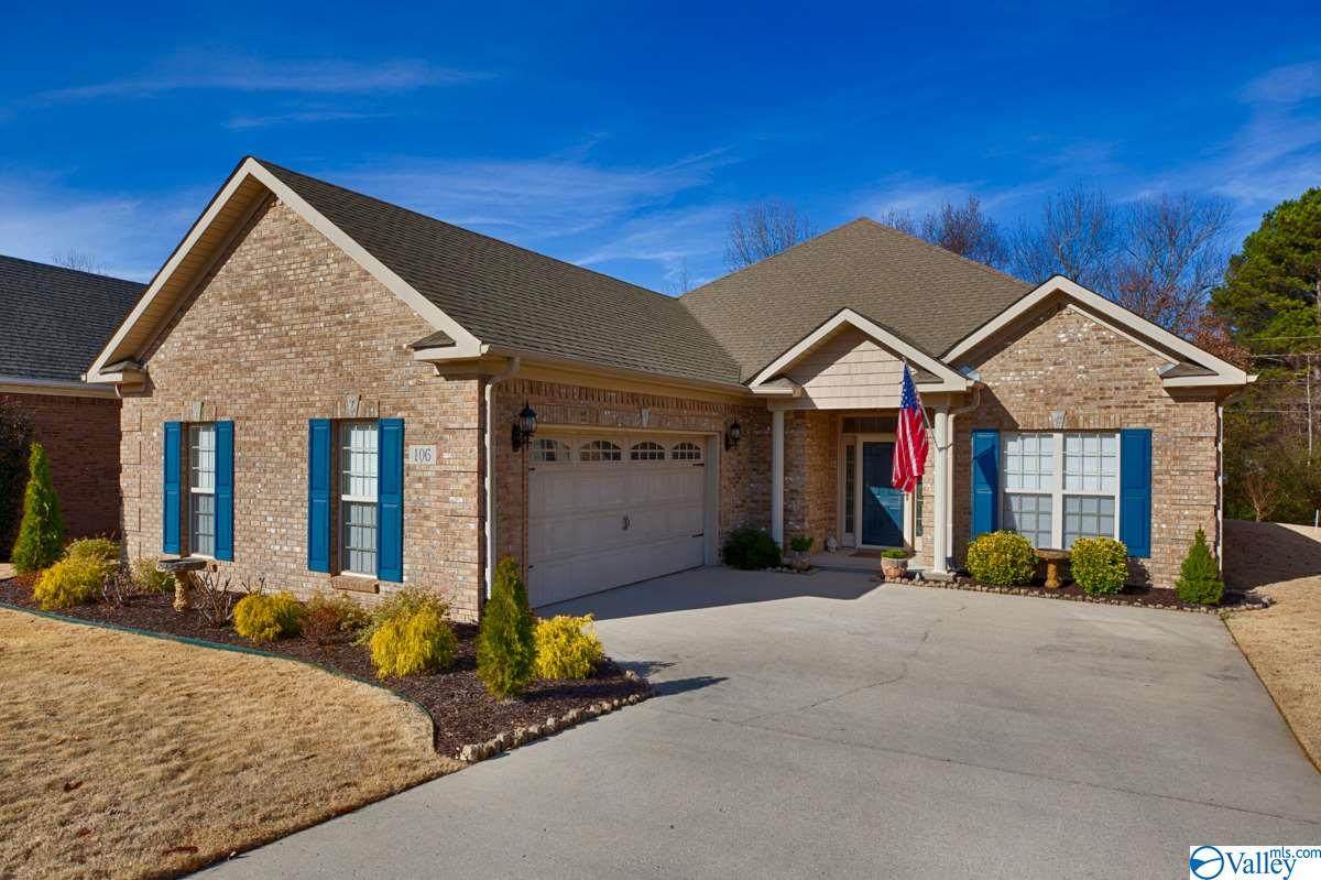 106 Blackwood Drive - Photo 1