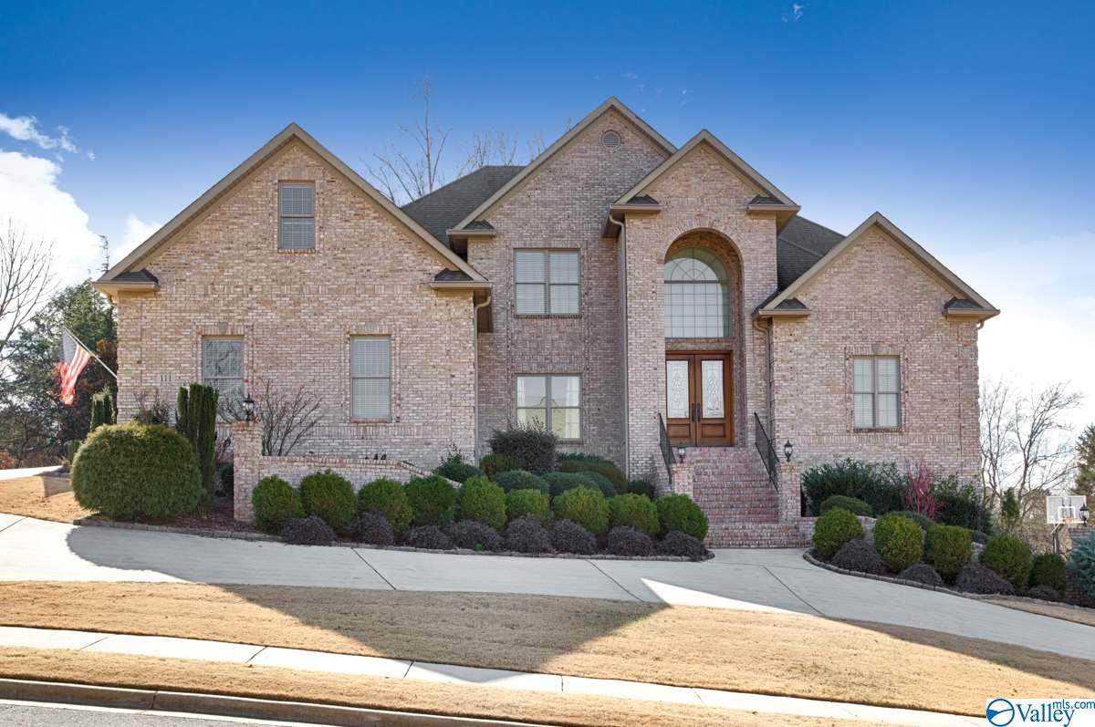 111 Cliftmere Place - Photo 1