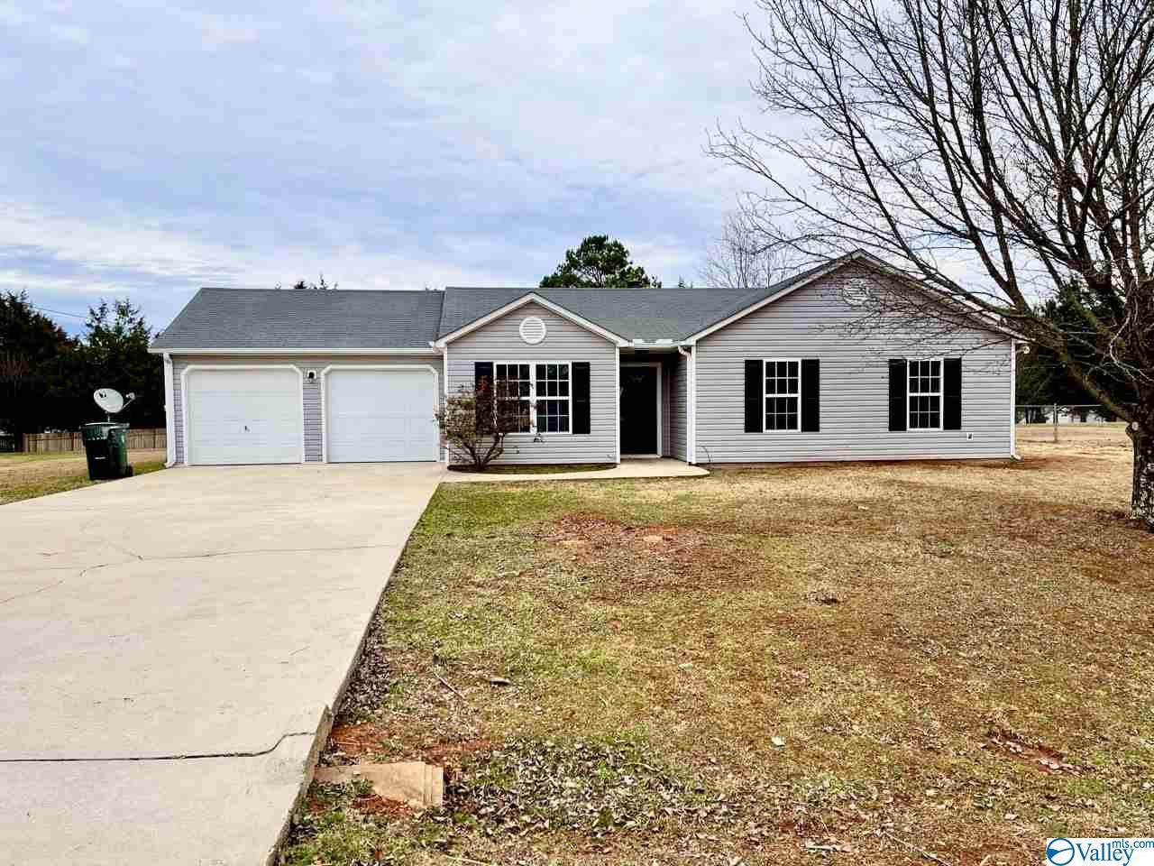 220 Barberry Lane - Photo 1