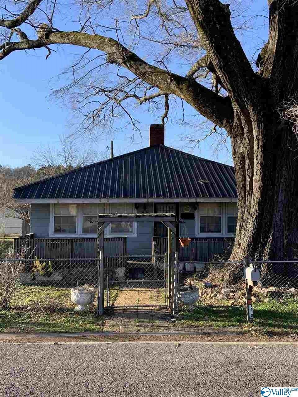 518 Southern Avenue - Photo 1