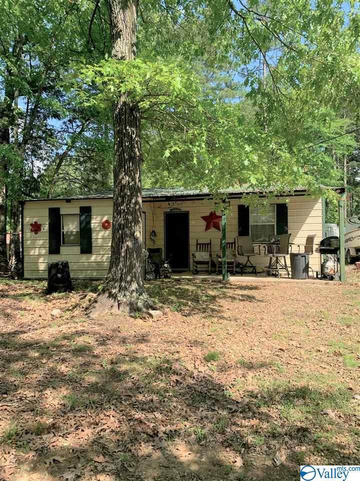 410 County Road 671 - Photo 1