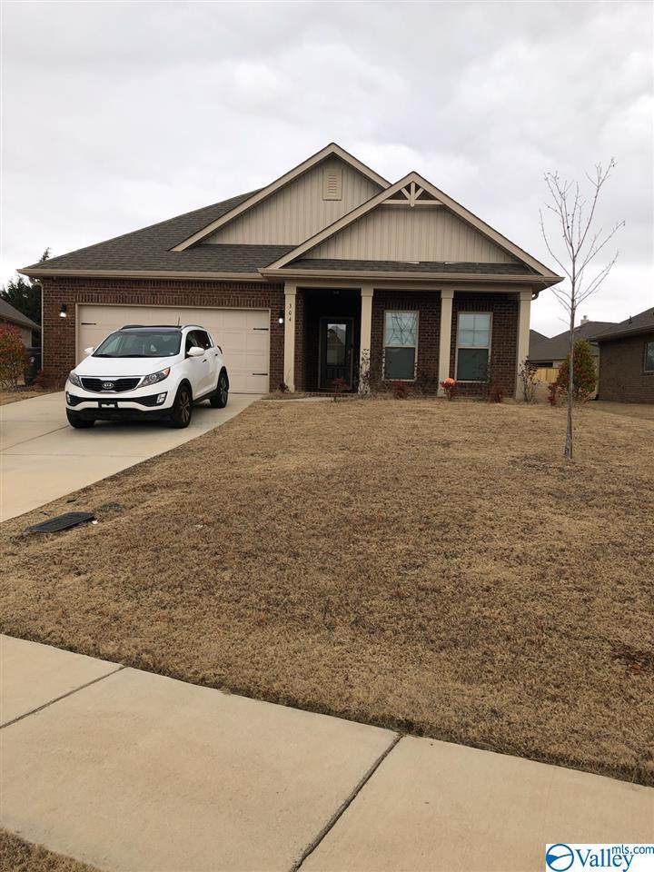304 Addison Court - Photo 1