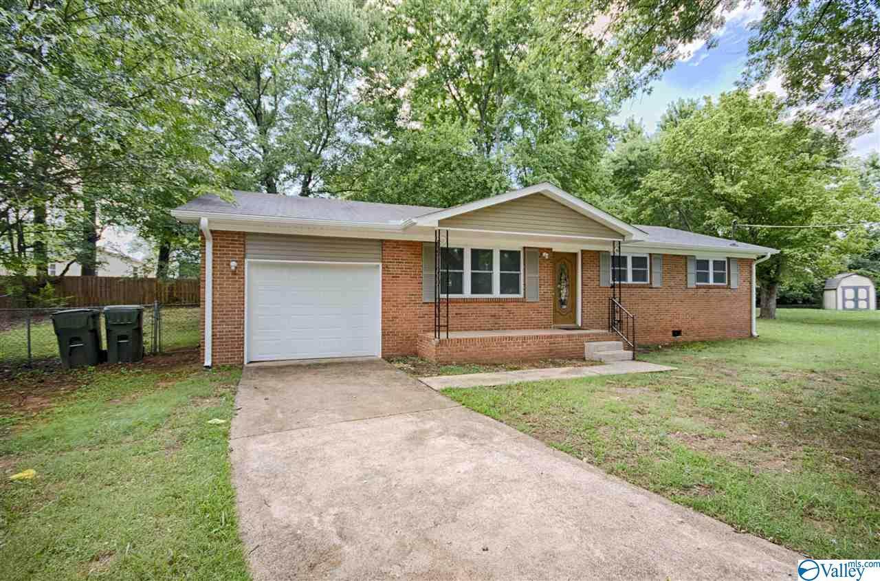 611 Larry Circle - Photo 1
