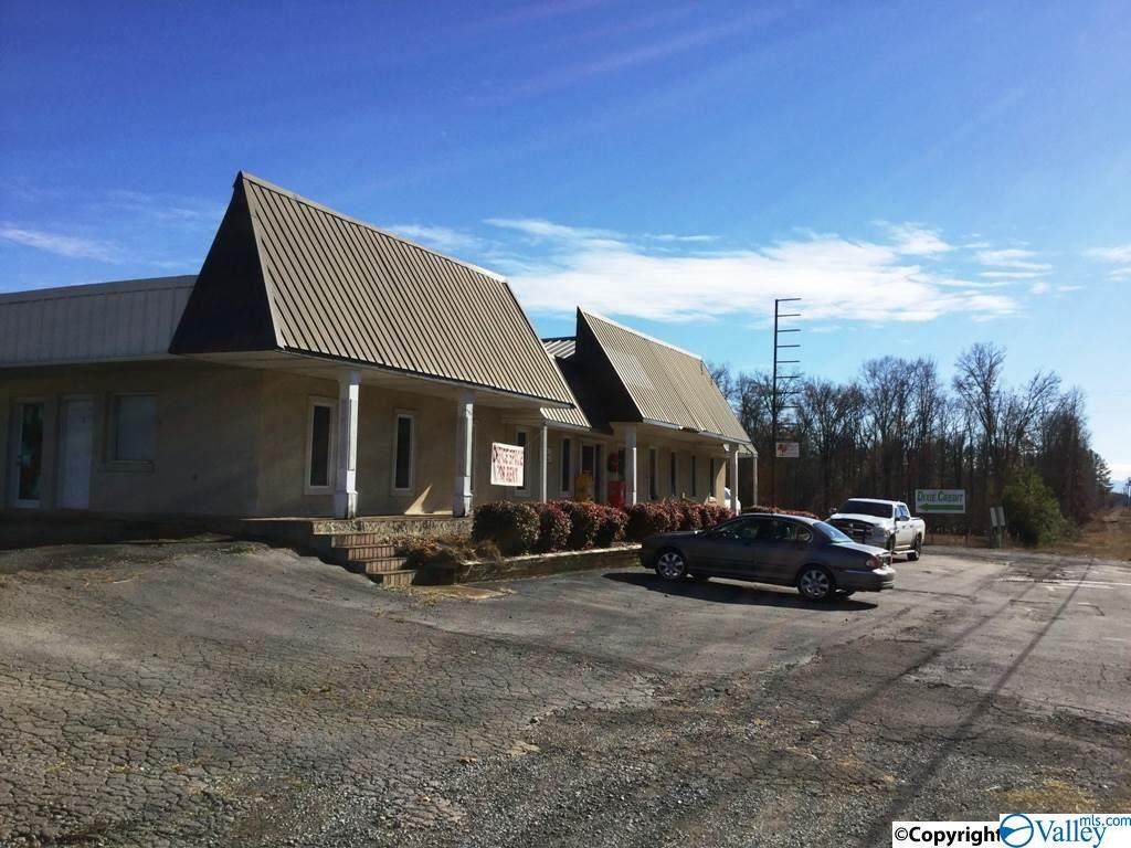 121 Piedmont Hwy - Photo 1