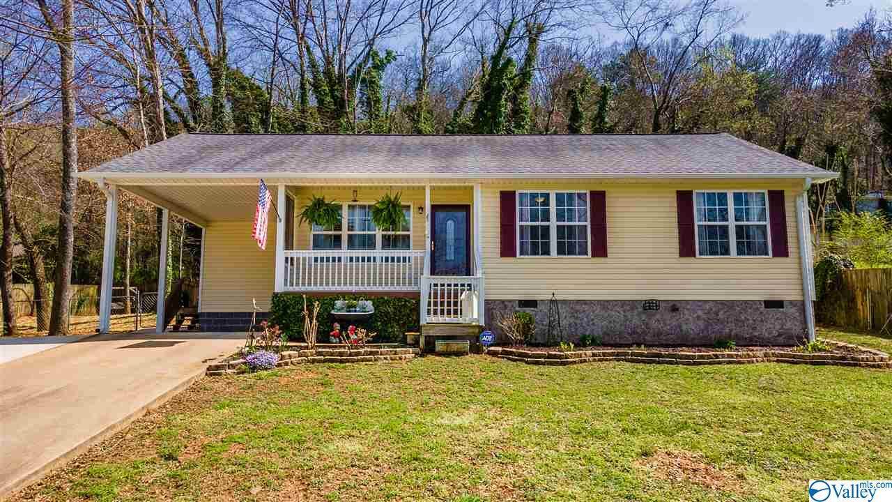 207 Tyler Avenue - Photo 1