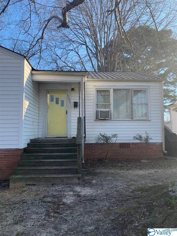 1225 Windsor Street - Photo 1
