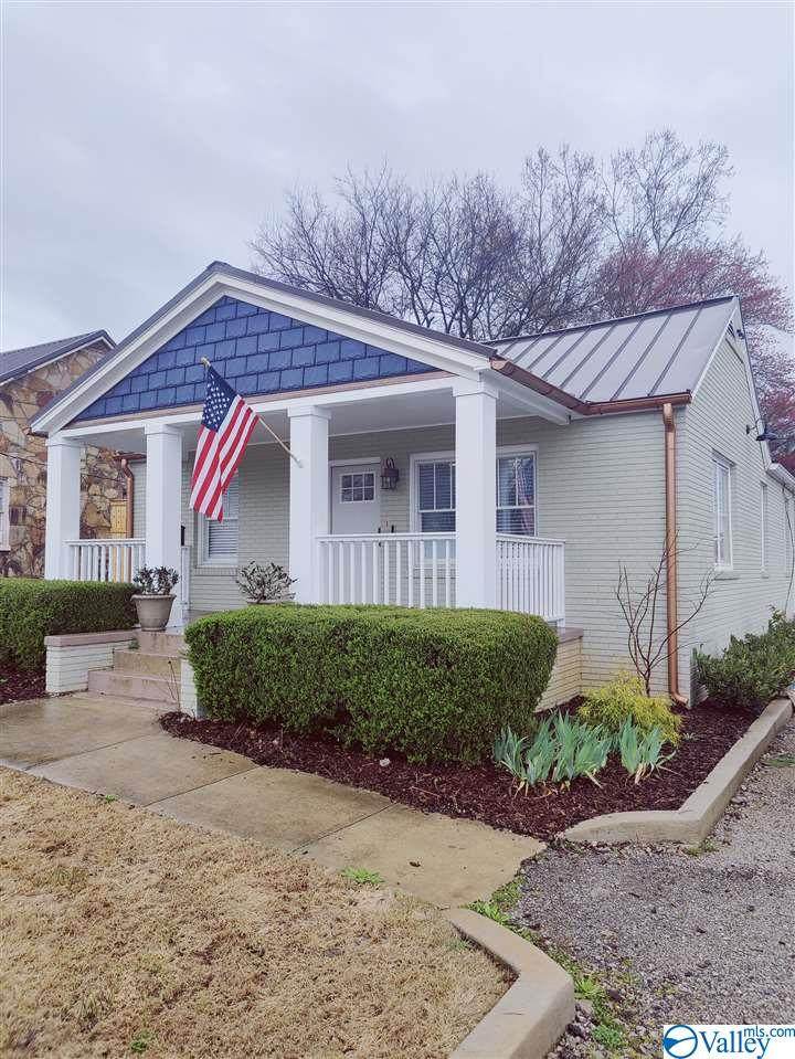 213 Oakwood Avenue - Photo 1