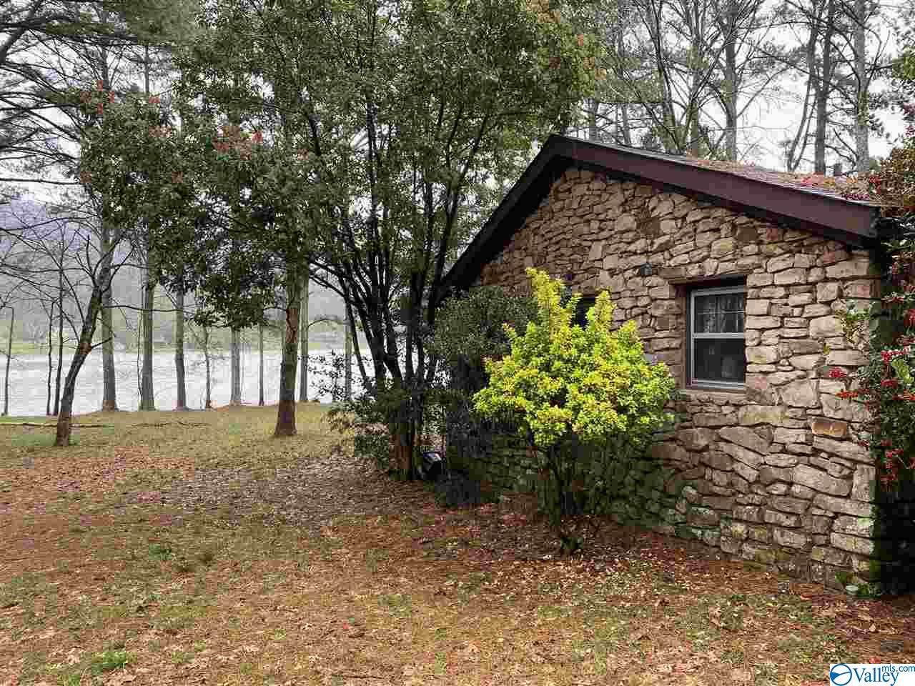 1477 Killingsworth Cove Road - Photo 1