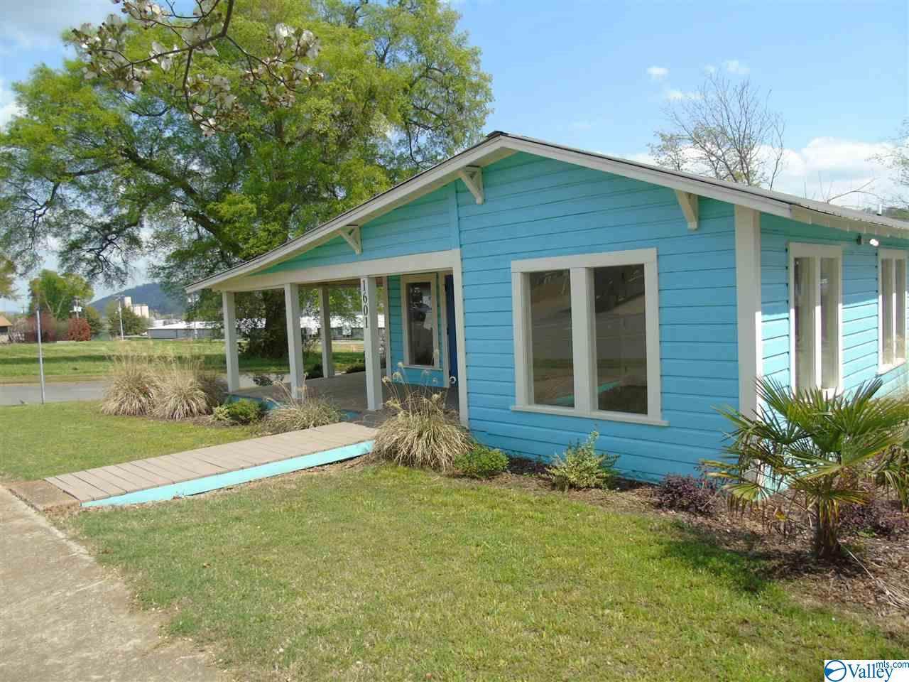 1601-A Gunter Avenue - Photo 1
