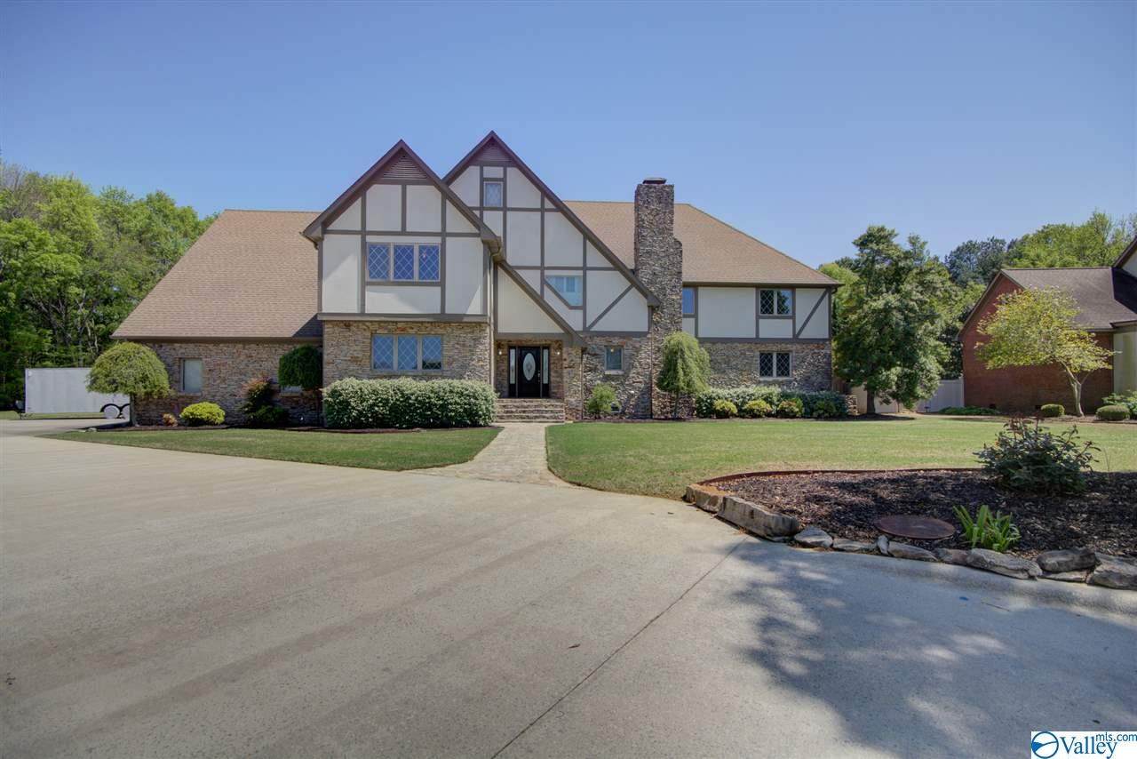 602 Coranada Drive - Photo 1