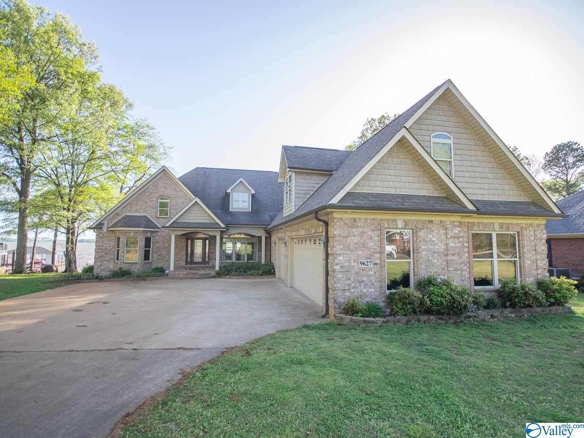 9627 Hawkins Drive - Photo 1