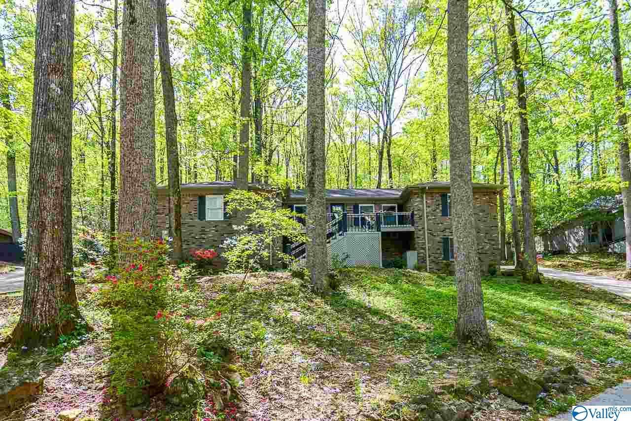 126 Catherine Drive - Photo 1