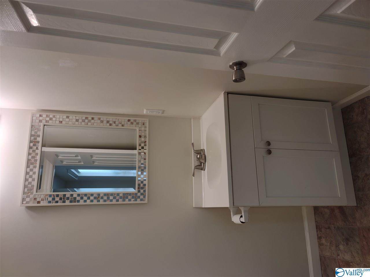 3902 Thomas Road - Photo 1