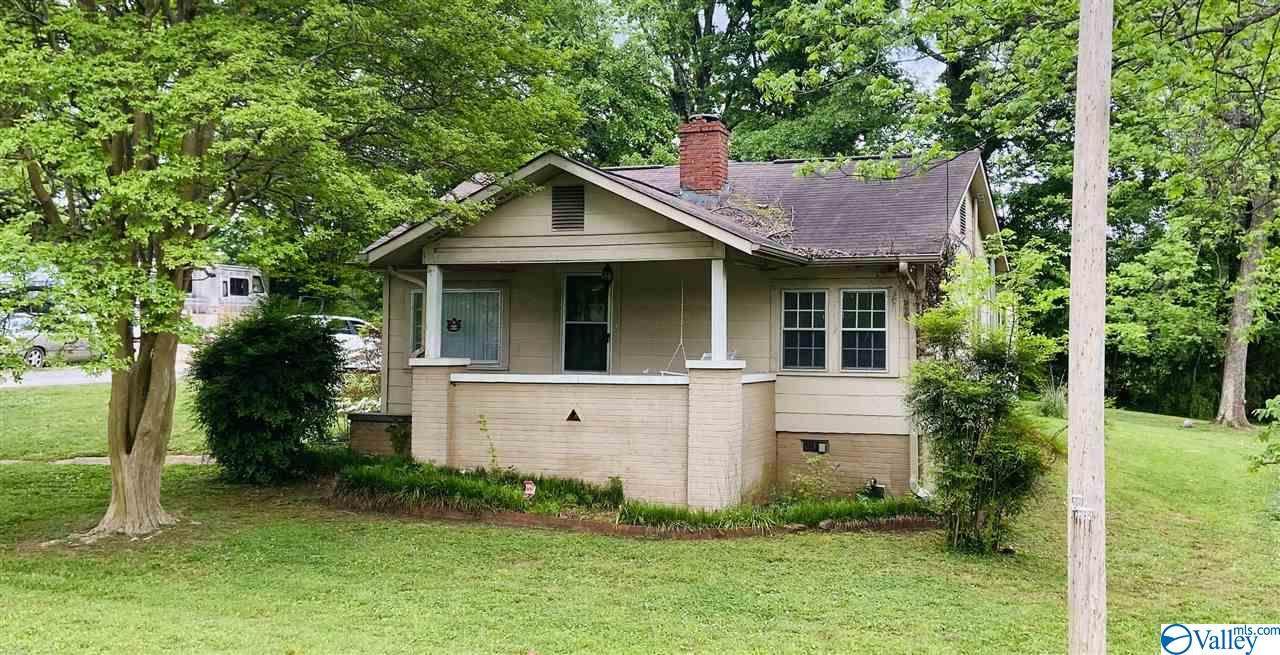 1600 Main Street - Photo 1
