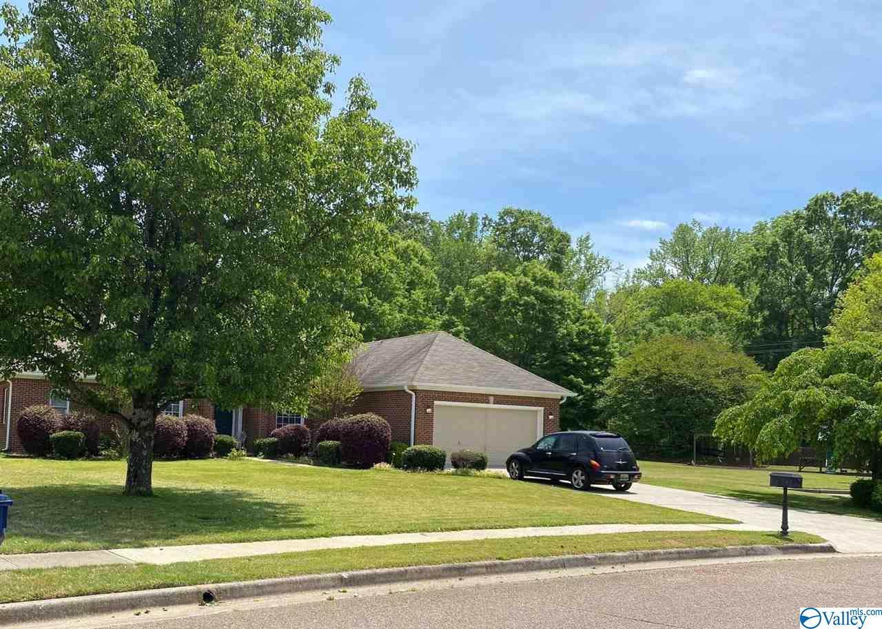 102 Cheval Blvd - Photo 1