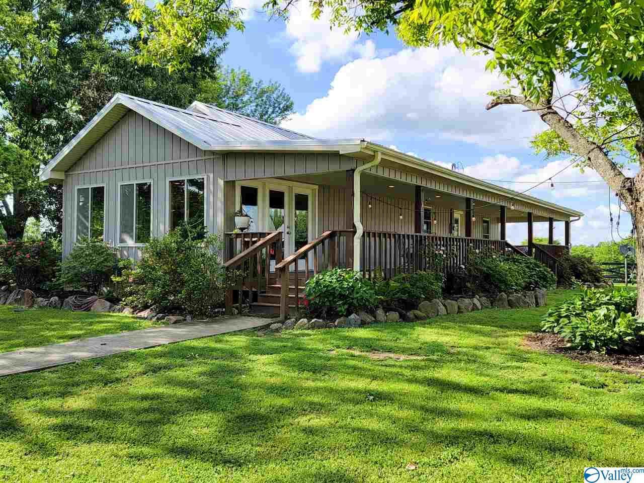 888 Freeman Road - Photo 1