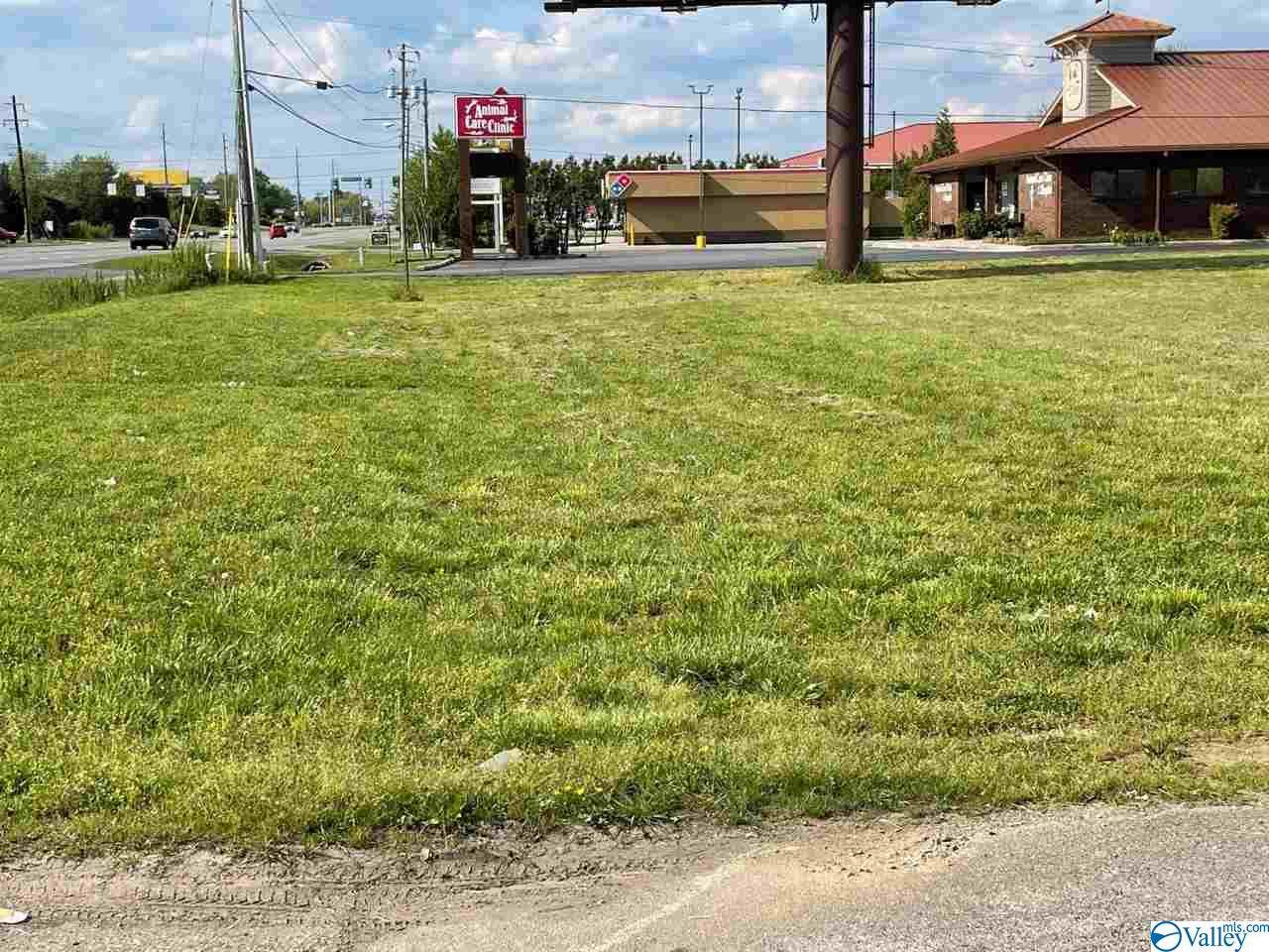 11365 South Memorial Parkway - Photo 1