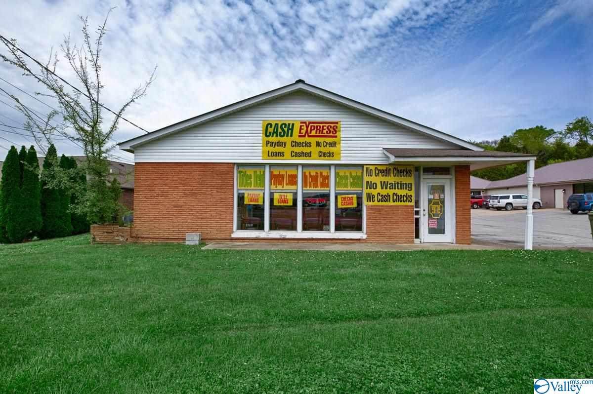 1420 West College Street - Photo 1