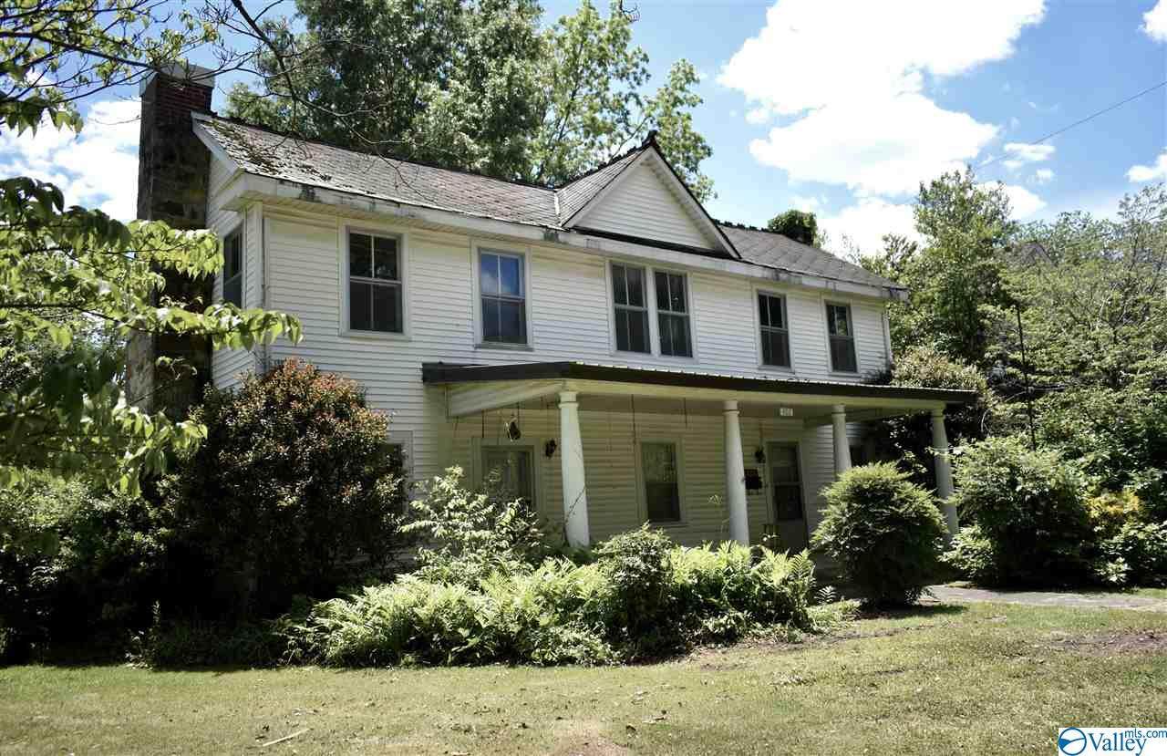 402 Rock Street - Photo 1
