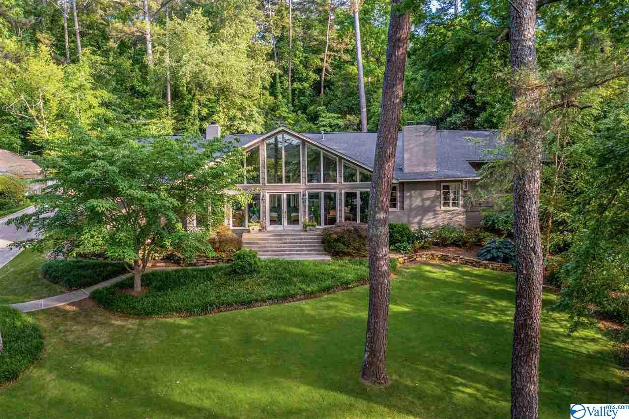 207 Wildwood Circle - Photo 1